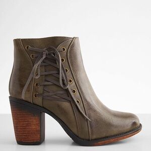 Vintage 93 Olive Ankle Boots